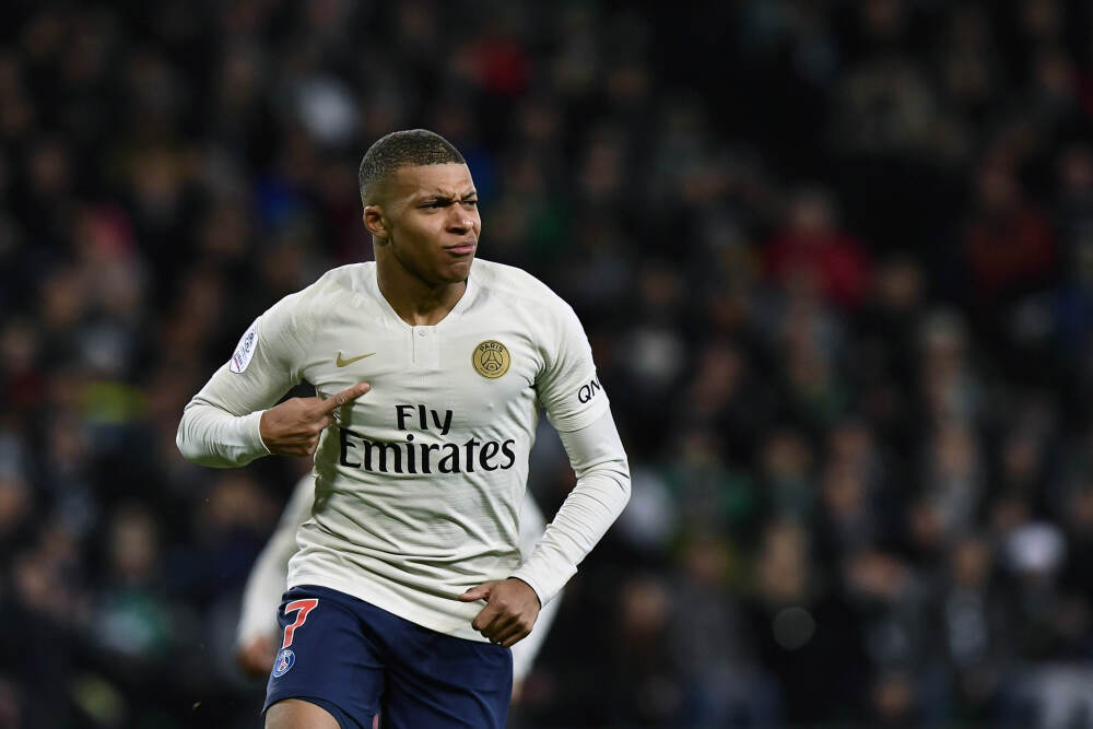 楚江新材：无逾期担保